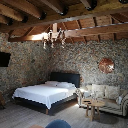 Olympus Country House Karia  外观 照片