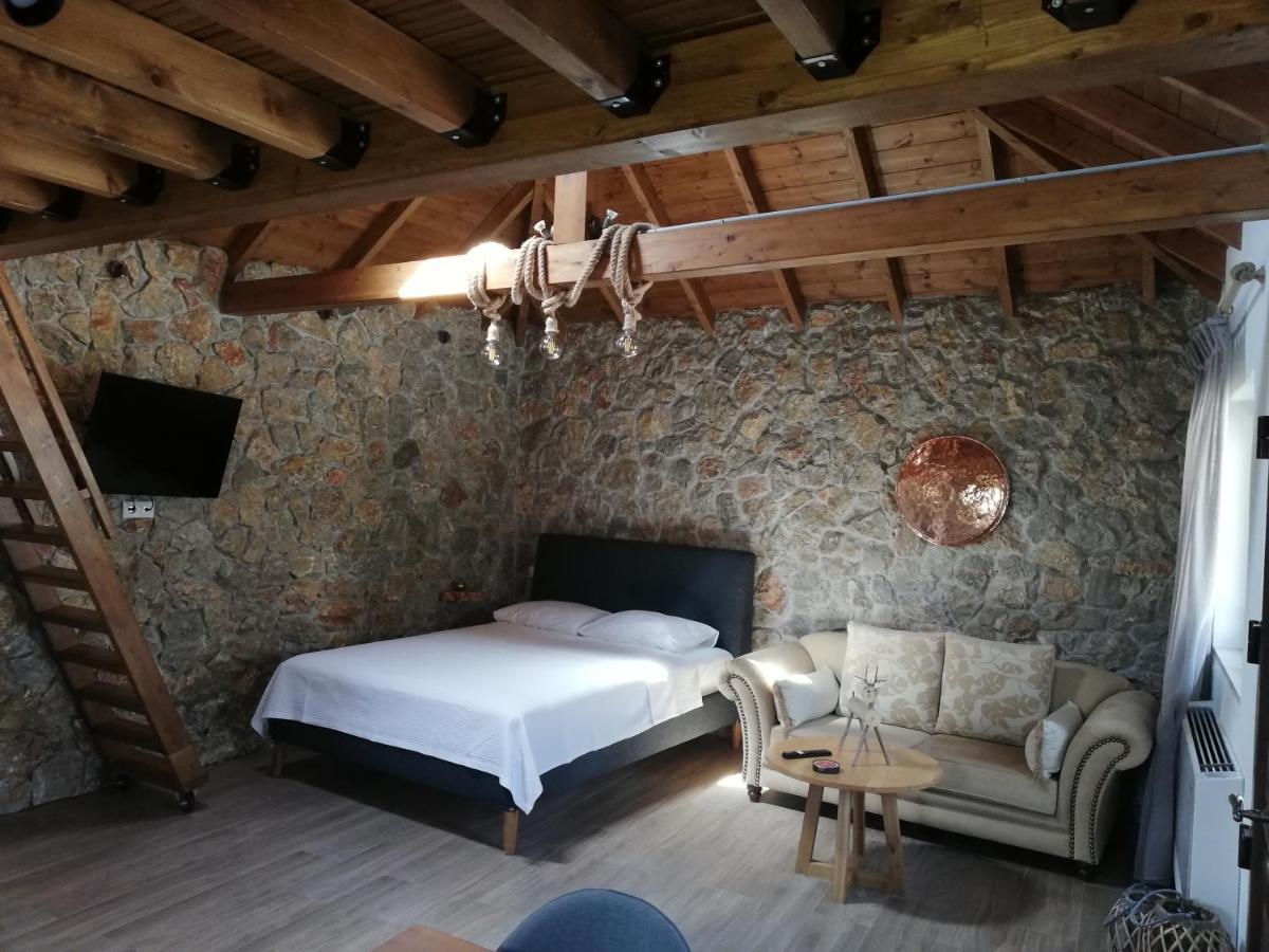 Olympus Country House Karia  外观 照片